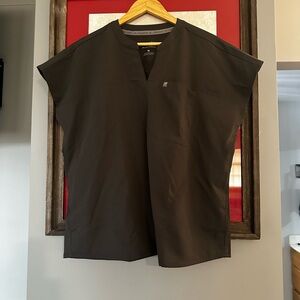 Fabletics Women’s Scrub Top